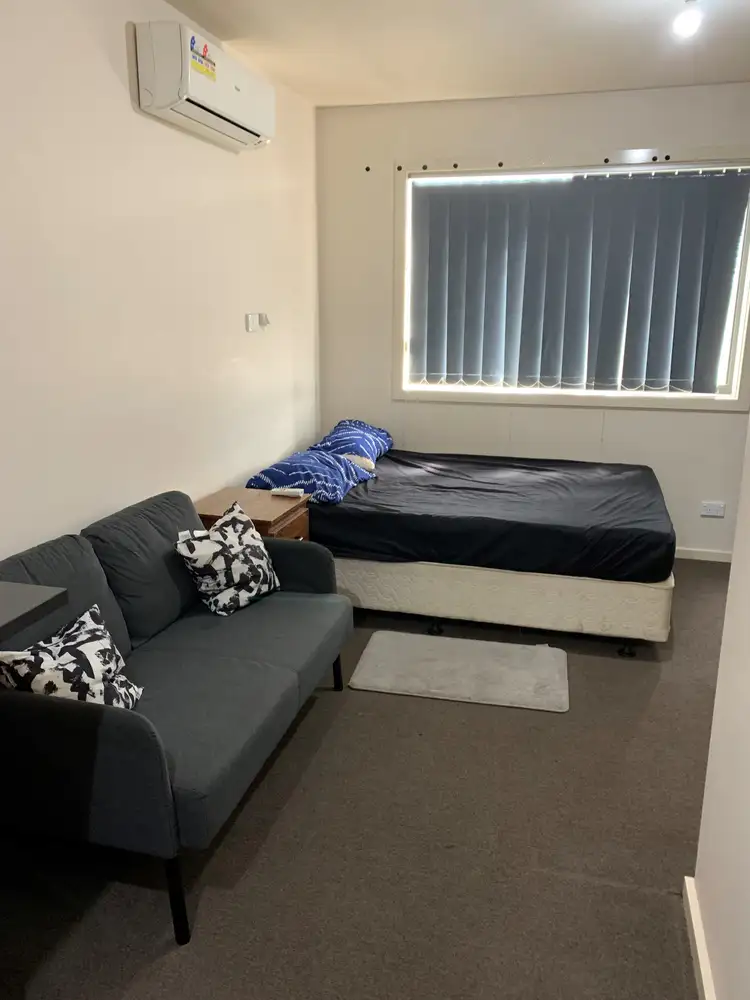 5 Rayhur Street