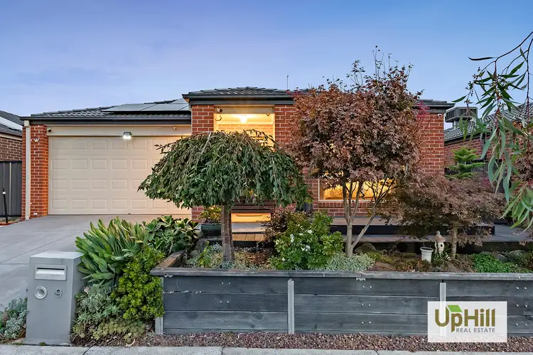 9 Calabrese Circuit, Clyde North VIC 3978