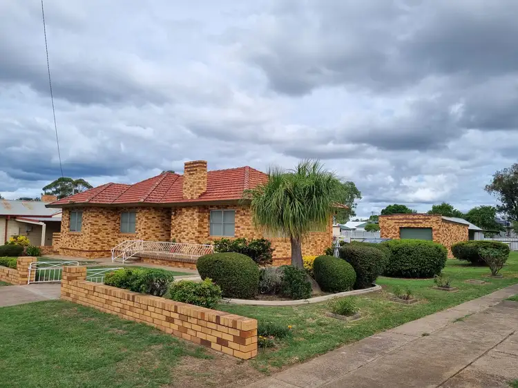 21 Robert Street, South Tamworth NSW 2340