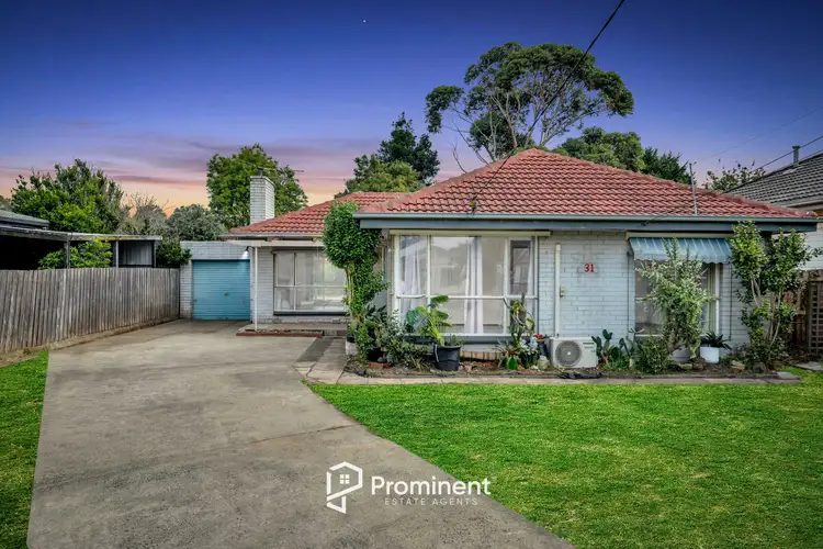 31 Taylor Street, Cranbourne VIC 3977