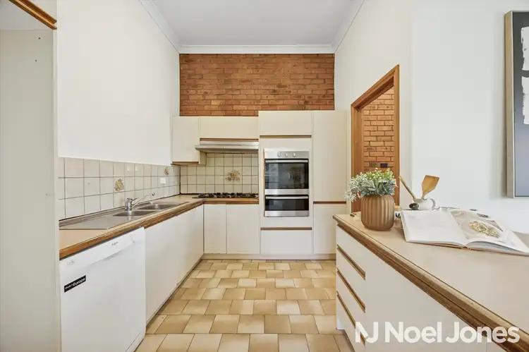 Fifth view of Homely unit listing, 17/9-13 Wetherby Road, Doncaster VIC 3108