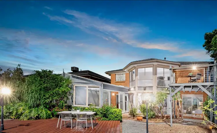 11 GASKELL COURT, Altona Meadows VIC 3028