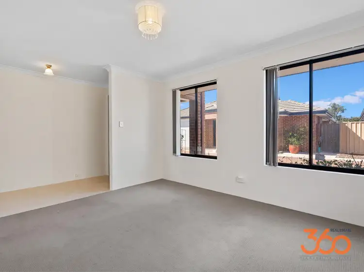 Fifth view of Homely house listing, 2/11 Hodnet Bend, The Vines WA 6069