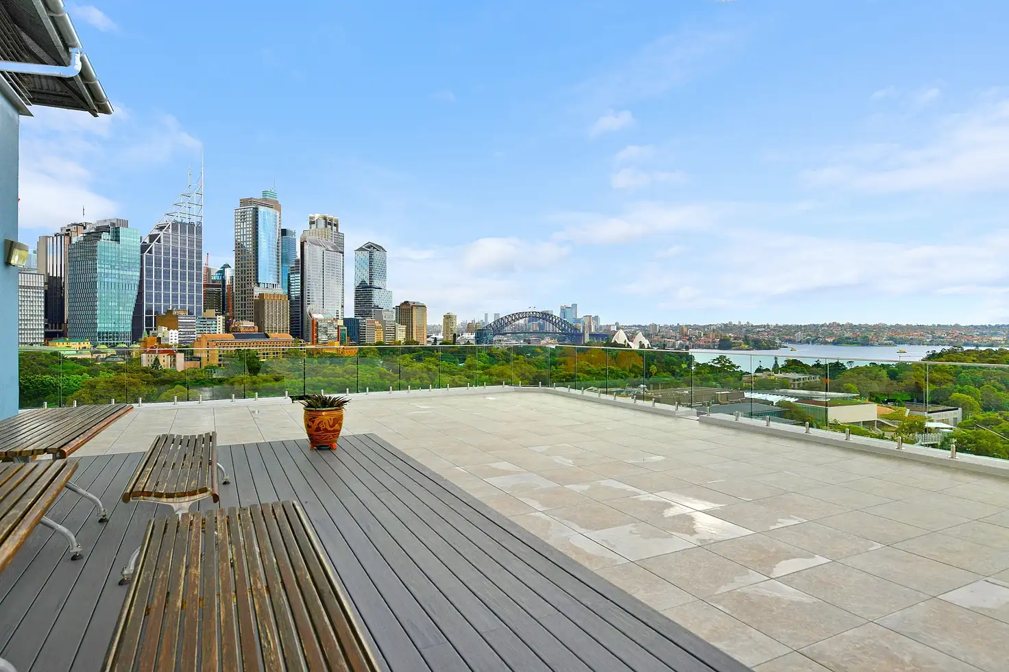 Main view of Homely apartment listing, 1008/22-40 Sir John Young Crescent, Woolloomooloo NSW 2011