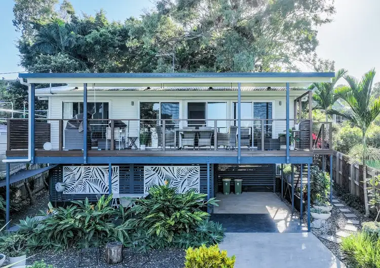 43 Tina Avenue, Lamb Island QLD 4184