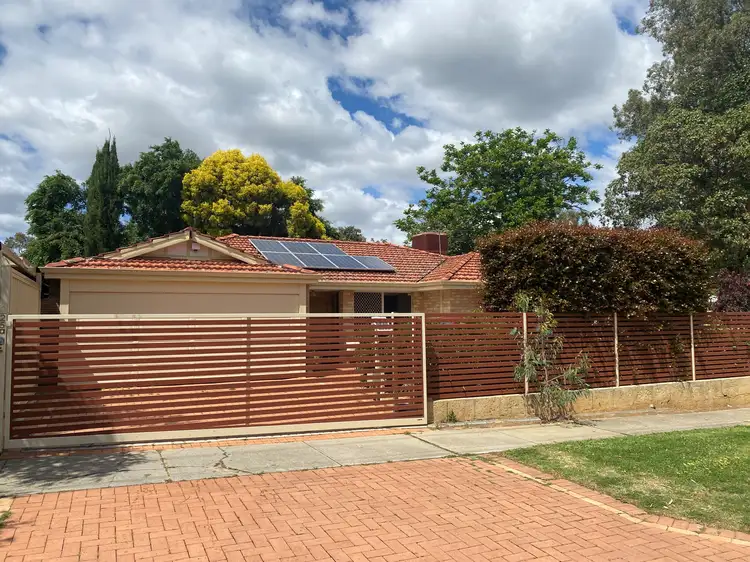 25A Holmesdale Road, Woodbridge WA 6056