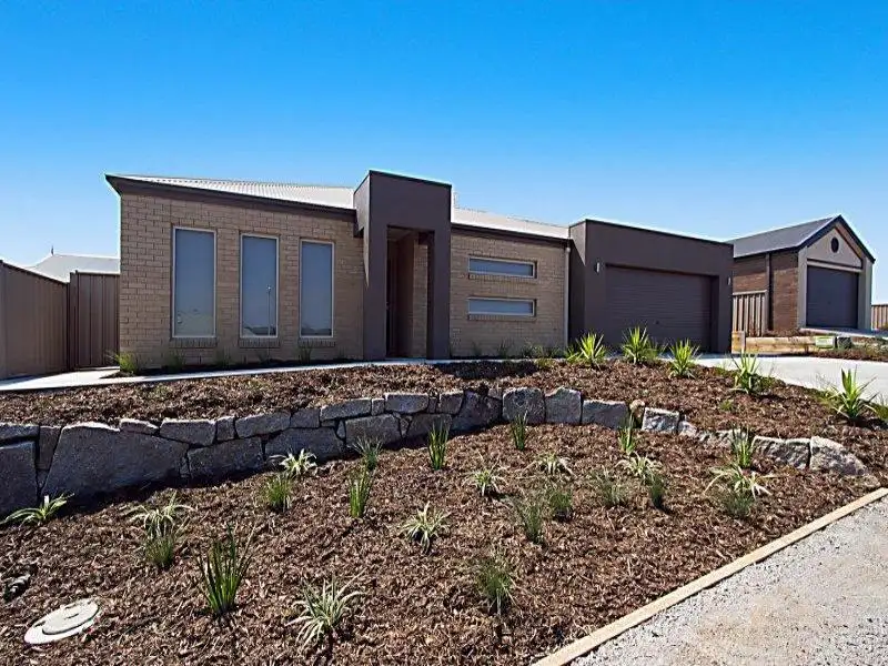 Main view of Homely house listing, 2 Alison Boulevard, Epsom VIC 3551
