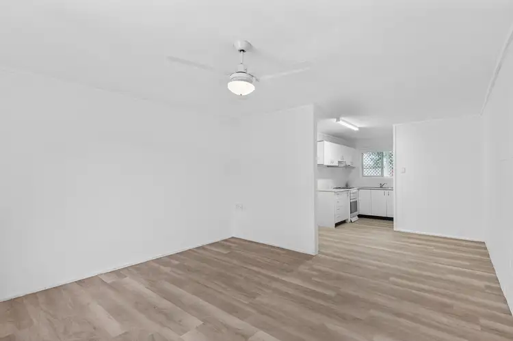 1A CHERMSIDE ROAD