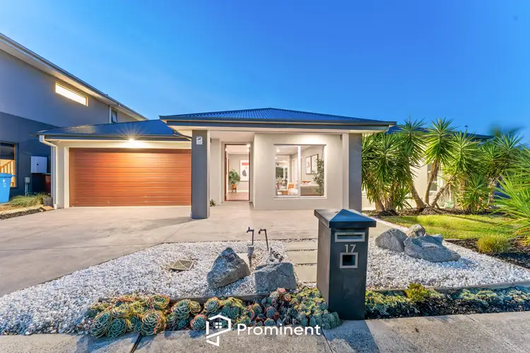 17 Symons Street, Cranbourne East VIC 3977