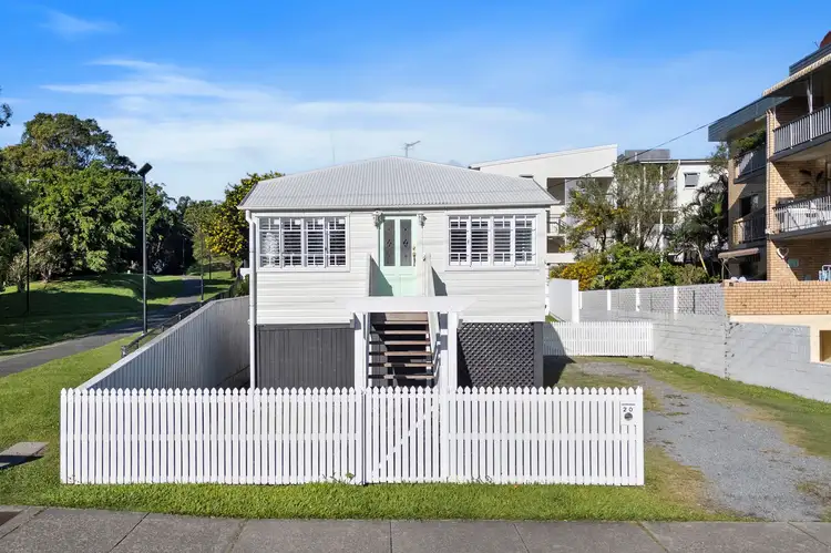 20 Miles Street, Coolangatta QLD 4225