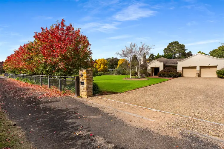 15 Stratford Way, Burradoo NSW 2576