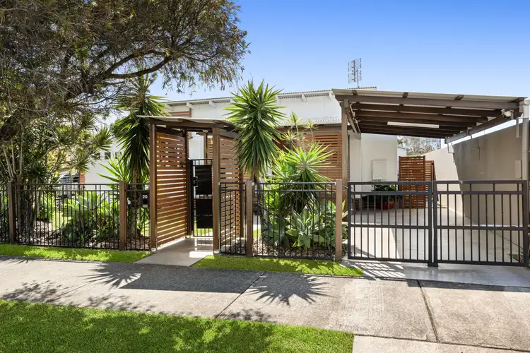 20 Hinkler Parade, Cotton Tree QLD 4558