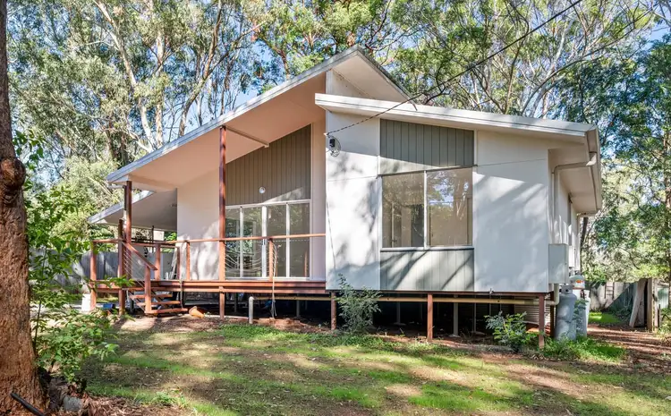 60 Villa Wood Rd, Russell Island QLD 4184