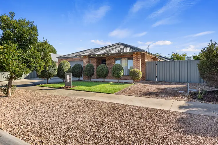 38 KILLARNEY CRESCENT, Tatura VIC 3616