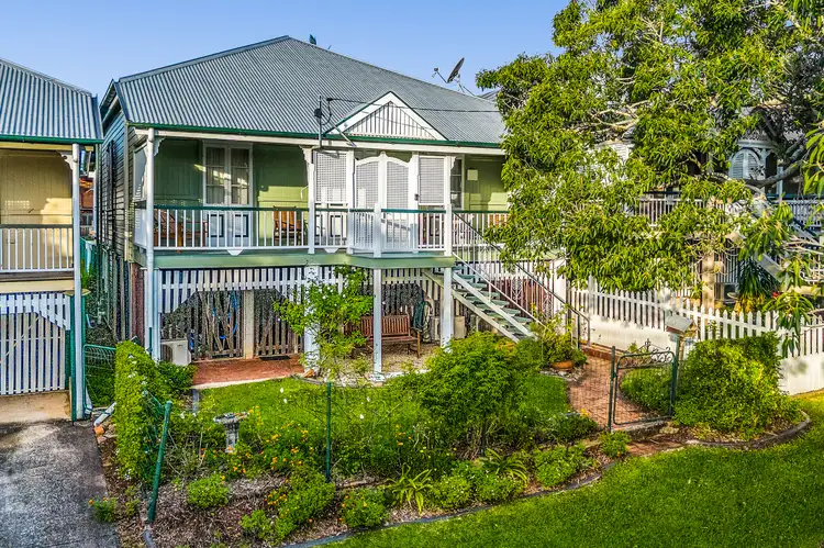 18 Yundah Street, Shorncliffe QLD 4017