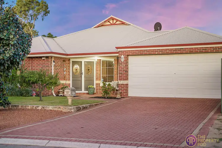 52 Maamba Road, Wattle Grove WA 6107