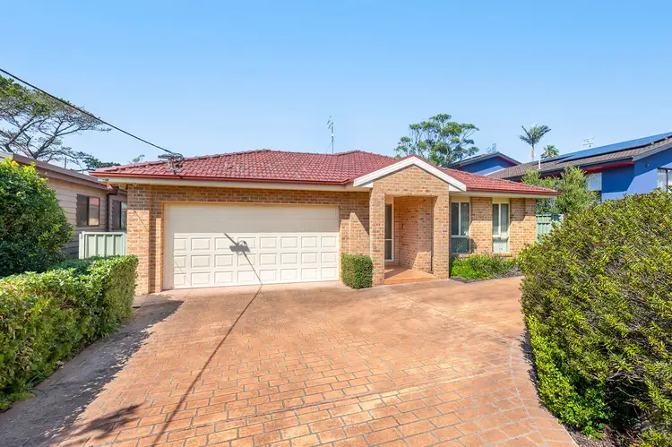 6 Boondi Street, Malua Bay NSW 2536