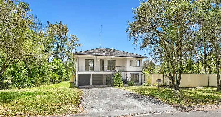 23 Oberon Way, Oxenford QLD 4210