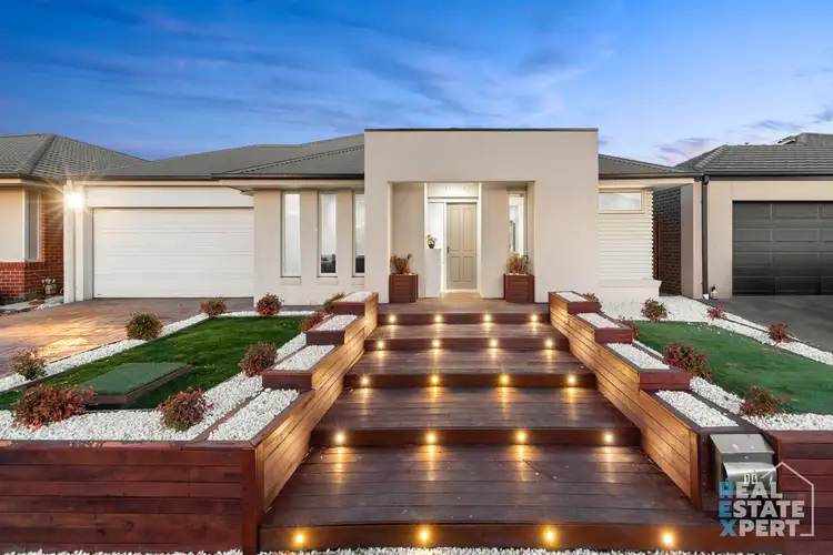 14 Celsius Drive, Cranbourne North VIC 3977