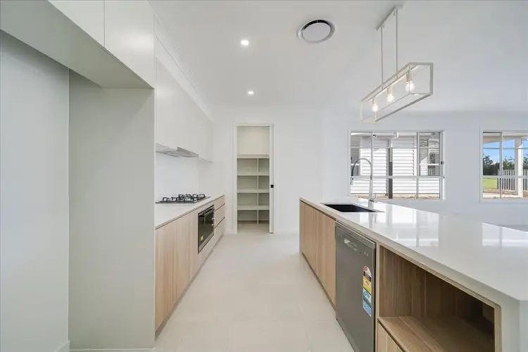 61 Bronzewing Street, Tahmoor NSW 2573