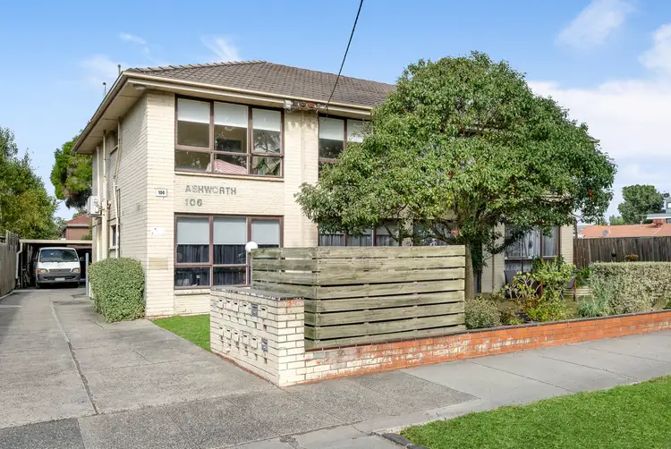 4/106 Mimosa Road, Carnegie VIC 3163