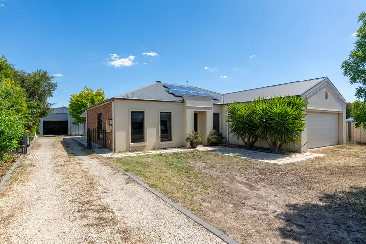 53 Leahy Street, Nhill VIC 3418