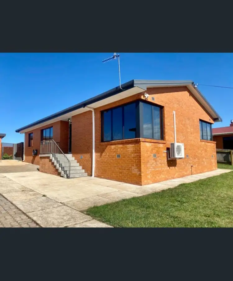 27 West Street, Upper Burnie TAS 7320