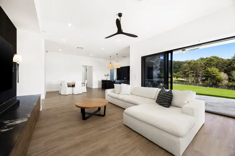 10 Summer Court, Rosemount QLD 4560