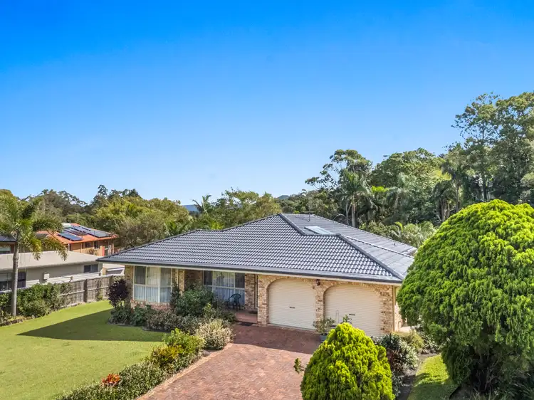 2 Bian Court, Ocean Shores NSW 2483