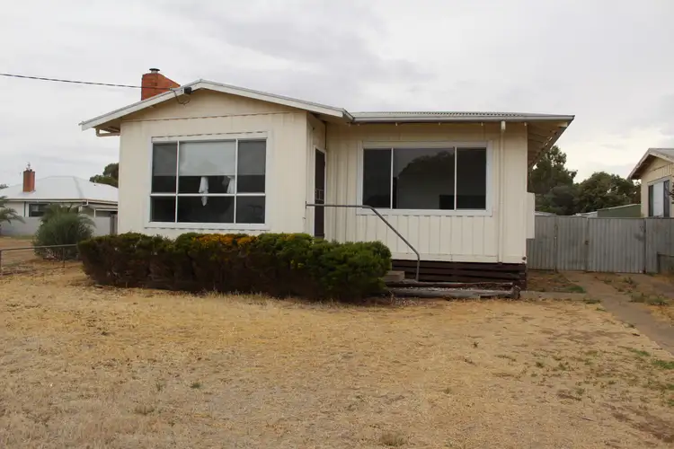 9 Belcher Street, Nhill VIC 3418