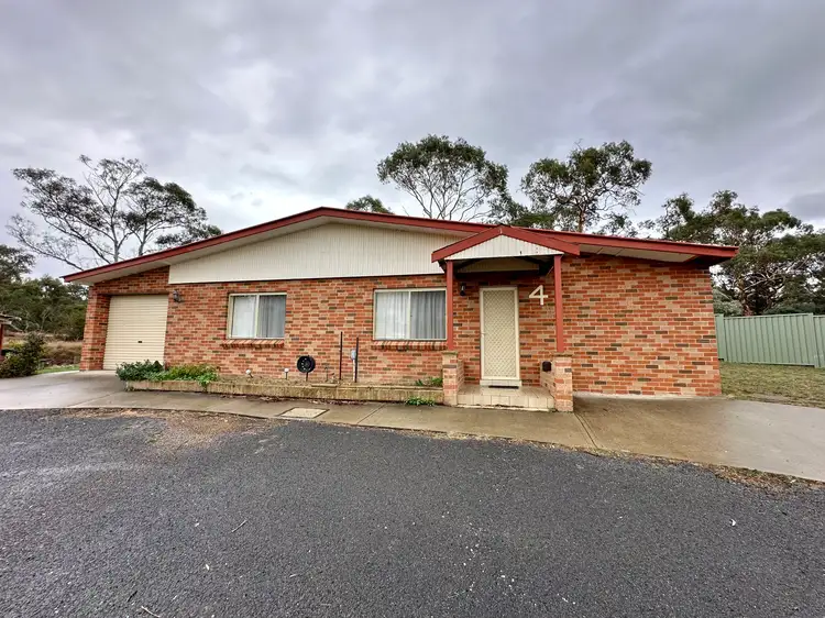 4/237 Sharp Street, Cooma NSW 2630