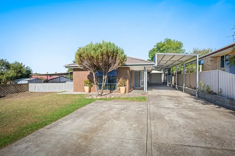 4 COMFREY COURT, Baranduda VIC 3691