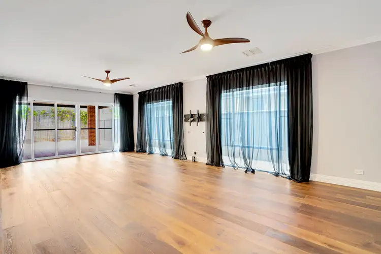 Seventh view of Homely house listing, 19 Kirkby Circuit, Wellard WA 6170