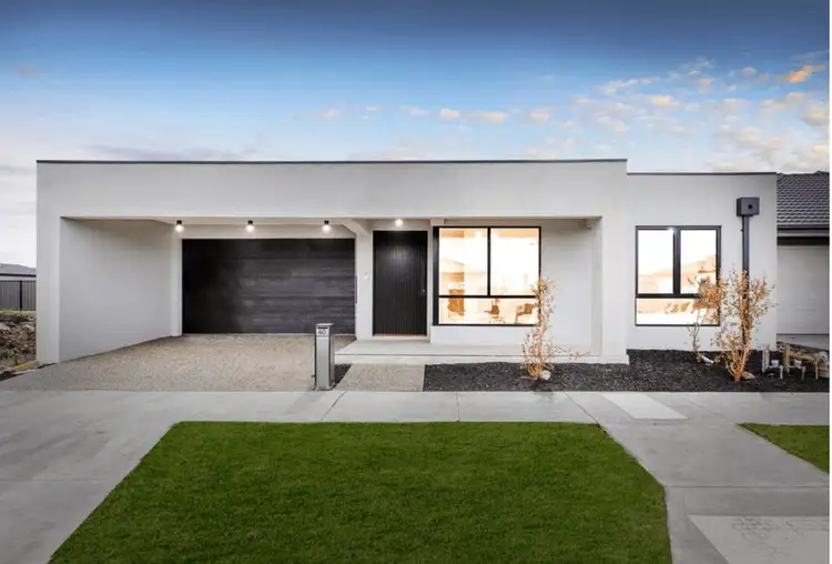 40 Mound Avenue, Donnybrook VIC 3064