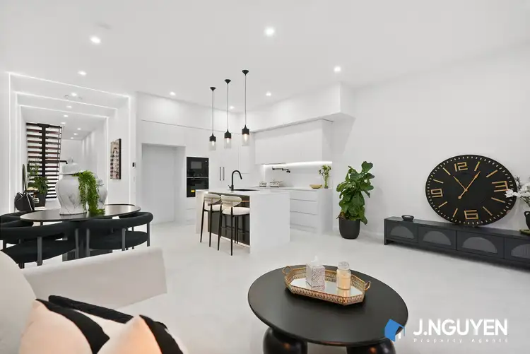 1/10 Cartwright Avenue, Miller NSW 2168
