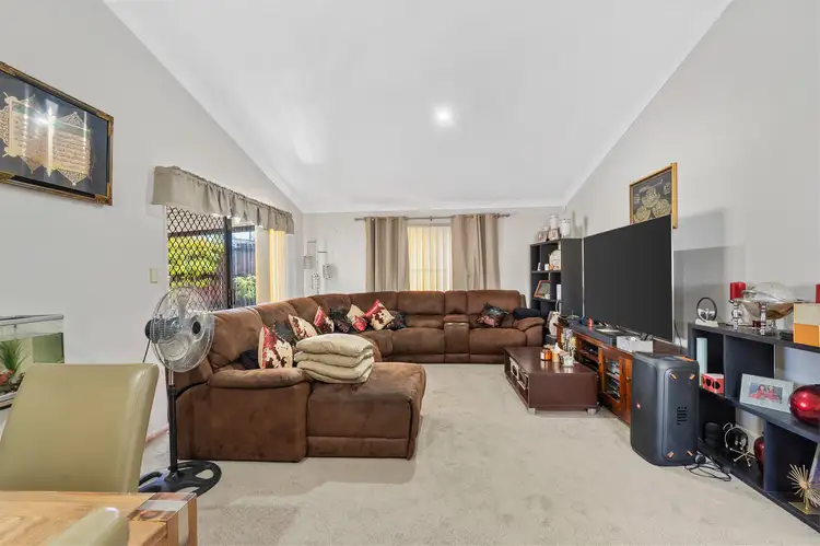 Fifth view of Homely house listing, 10 Richards Close, Durack QLD 4077