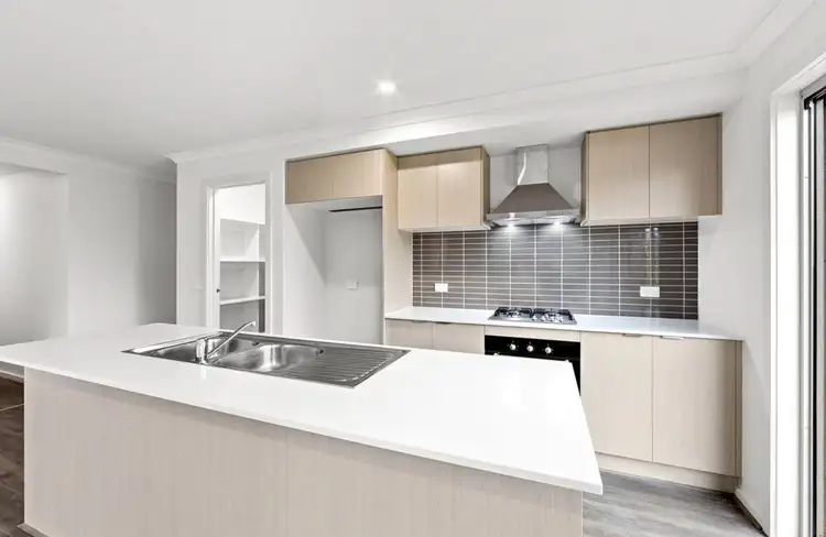 Fourth view of Homely house listing, 8 Hanson Street, Thornhill Park VIC 3335