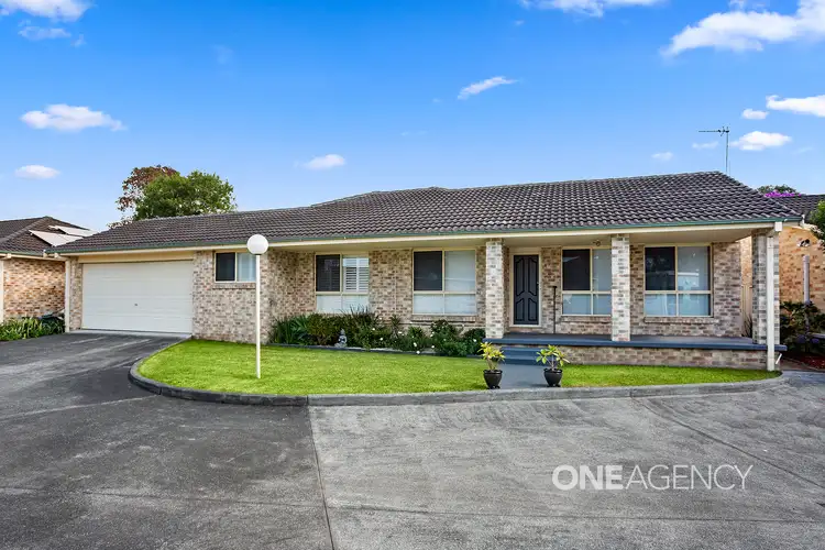 4 / 12-22 Marie Place, Horsley NSW 2530