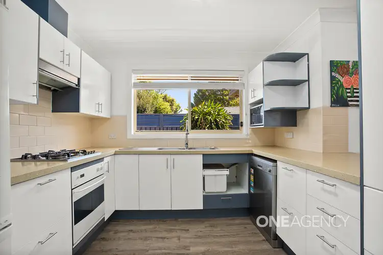 Third view of Homely villa listing, 4 / 12-22 Marie Place, Horsley NSW 2530