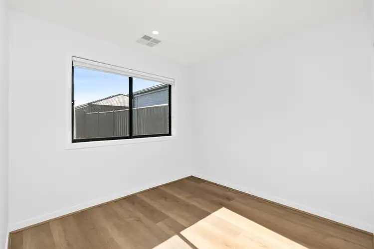 Fifth view of Homely house listing, 10 Edith Street, Tarneit VIC 3029