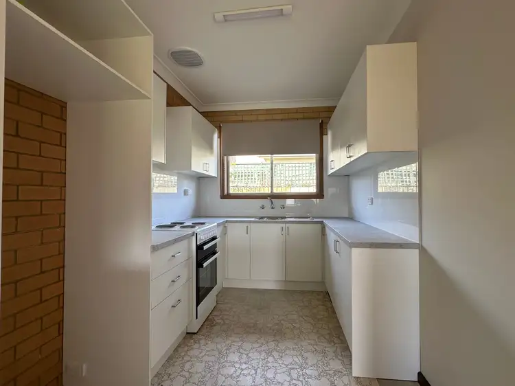 Third view of Homely unit listing, 4/18A SCHUBERT CRESCENT, Wodonga VIC 3690