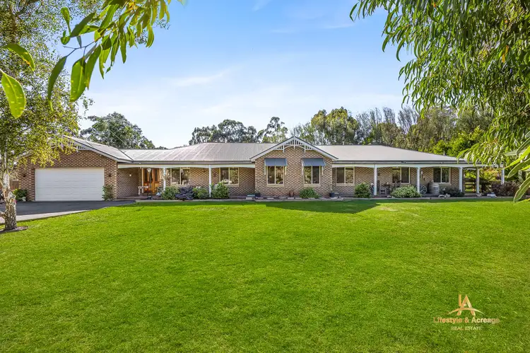 13 Carlile Court, Drouin VIC 3818