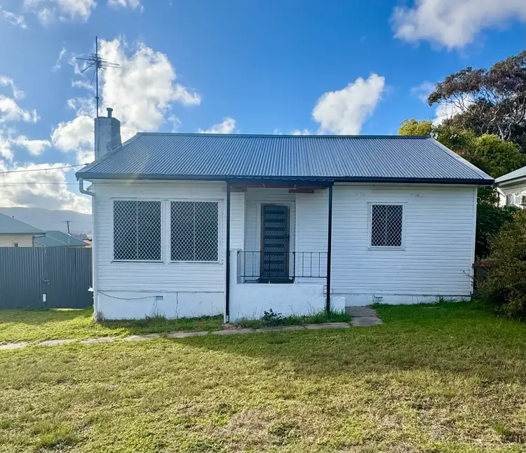 36 Hume Avenue