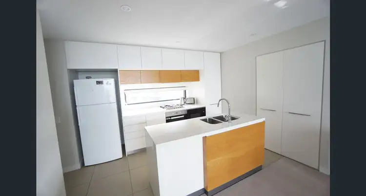 04/37D Harbour Road, Hamilton QLD 4007