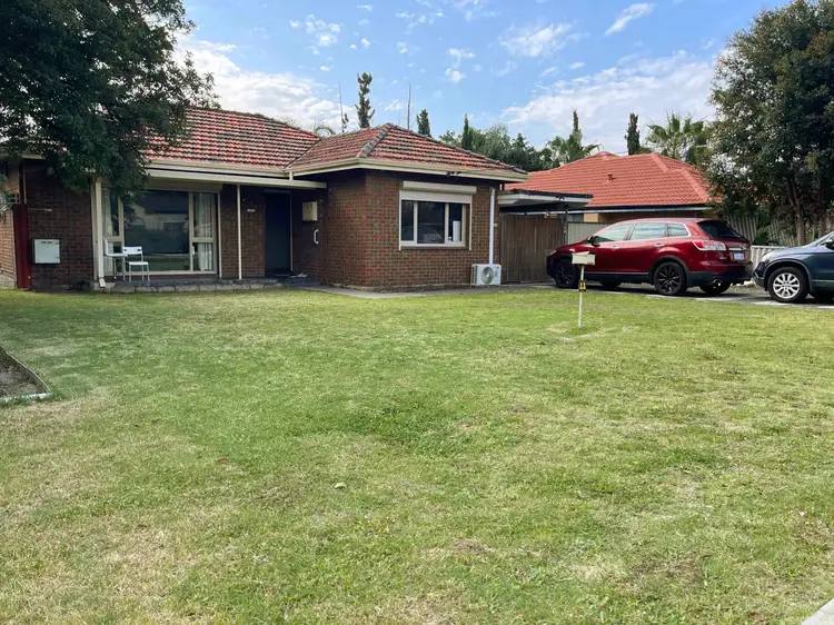11 Dudley Street, Rivervale WA 6103