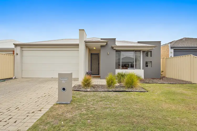 17 Pinot Loop, Pearsall WA 6065