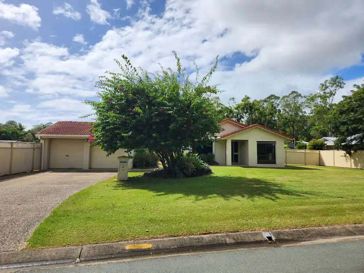 27 Riverdowns Crescent, Helensvale QLD 4212