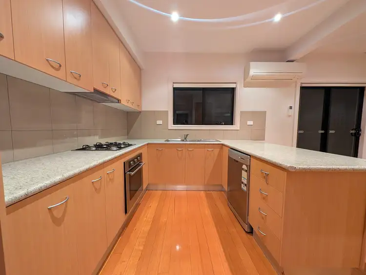 2/20 Cassels Road, Brunswick VIC 3056