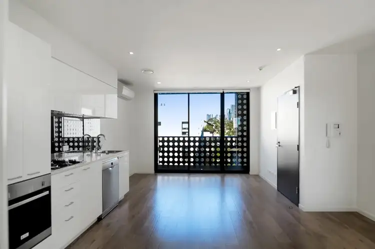 304/81 Cemetery Road East, Carlton VIC 3053