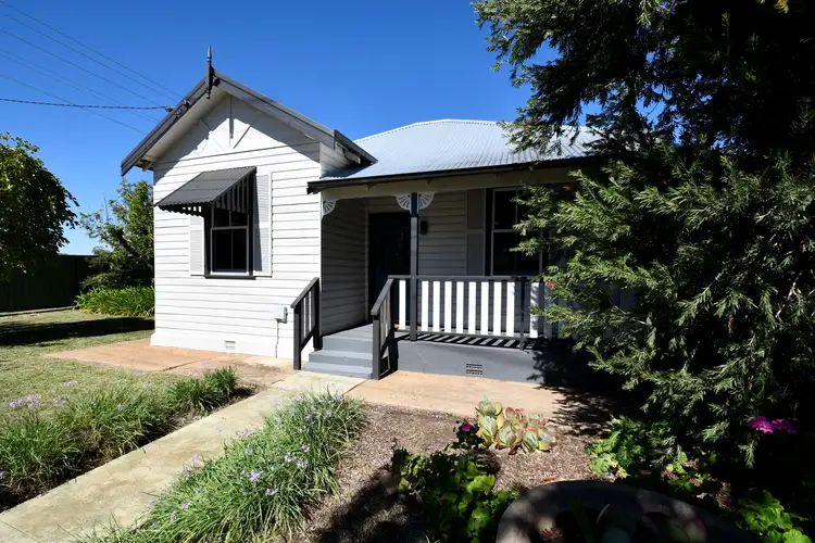 33 Goode Street, Dubbo NSW 2830